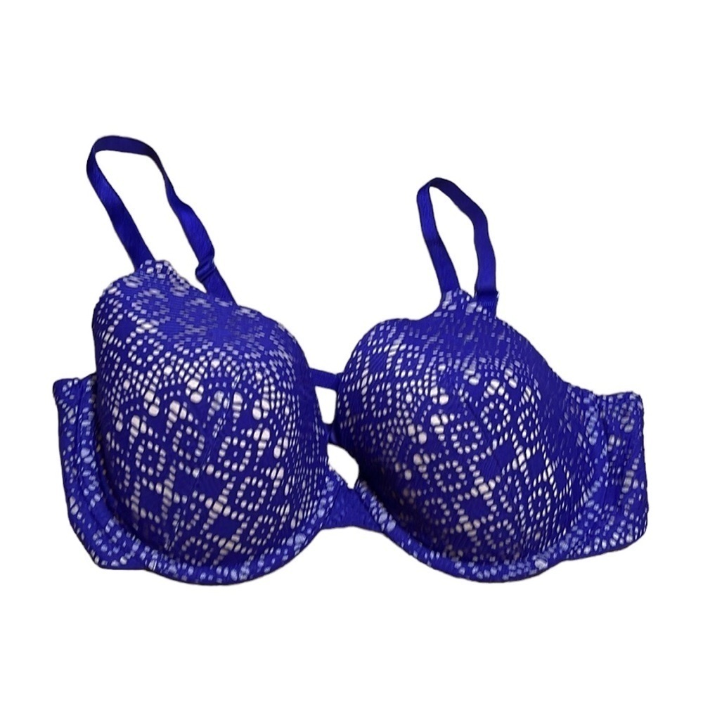 Victoria Secret lined perfect coverage bra